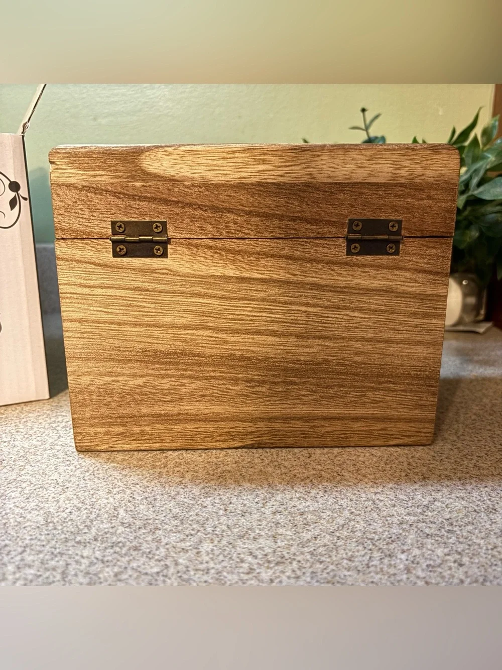 Paulonia Wooden Recipe Box - Natural Wood with cards, dividers& protectors NWT
